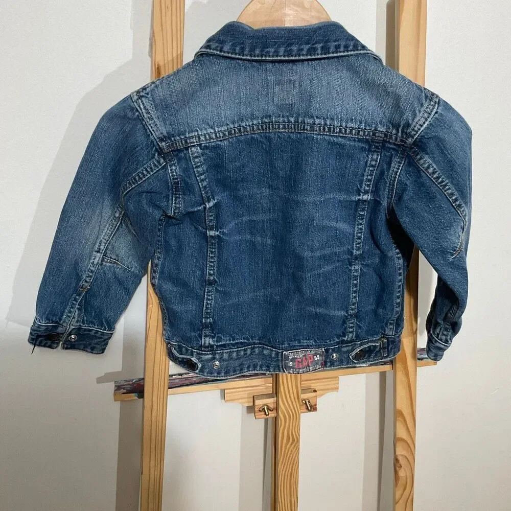 Gap kids Jean jacket snap button closure size XS 4-5